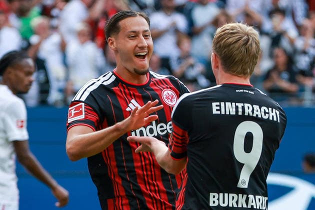 Soccer, Bundesliga 1: Eintracht Frankfurt vs. SC Freiburg on September 19, 2026, at Deutsche Bank Park in Frankfurt—cheers, goal celebrations, Goal scorers, goal scorer Younes Ebnoutalib (Frankfurt 11) celebrates after scoring the 1-0 goal with Jonathan Jonny Burkardt (Frankfurt 9) MH