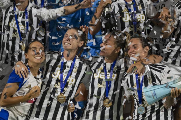 IPA88735691 - Juventus celebration after winning the cup in the final—Juventus FC vs. AS Roma, Serie A Women s Cup in Viareggio (LU), Italy, September 19, 2026  Copyright: xJacopoxCane IPAxSportx xx IPA88735691
