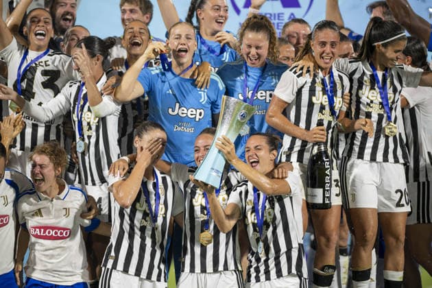 IPA88735695 - Juventus celebration after winning the cup in the final—Juventus FC vs. AS Roma, Serie A Women s Cup in Viareggio (LU), Italy, September 19, 2026  Copyright: xJacopoxCane IPAxSportx xx IPA88735695
