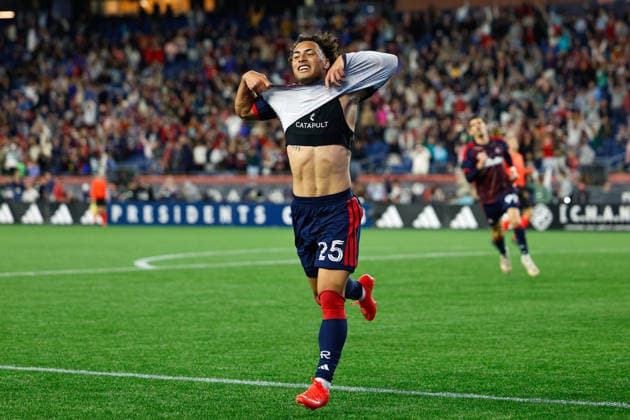 September 19, 2026; Foxborough, Massachusetts, USA; New England Revolution defender Peyton Miller (25) celebrates a go-ahead goal in a Major League Soccer game against Orlando City SC at Gillette Stadium. (c) CSM - ZUMAc04_ 20260919_zma_c04_303 Copyright: xBurtxGranofskyx