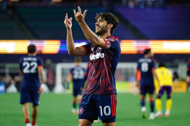 September 19, 2026; Foxborough, Massachusetts, USA; New England Revolution midfielder Carles Gil (10) celebrates a goal in a Major League Soccer game against Orlando City SC at Gillette Stadium. (c) CSM - ZUMAc04_ 20260919_zma_c04_311 Copyright: xBurtxGranofskyx