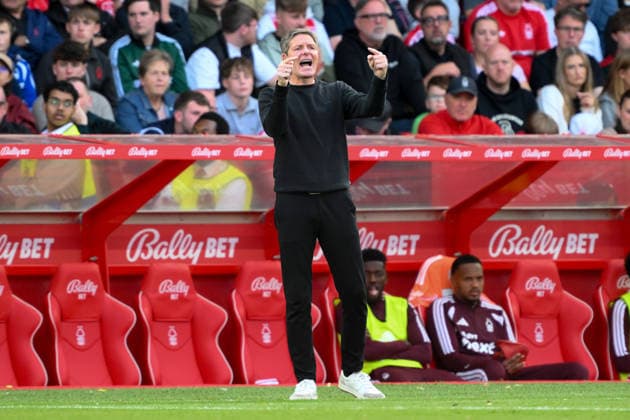 Nottingham Forest FC v Coventry City - Premier League 2026 27 Oliver Glasner, head coach of Nottingham Forest, gives instructions during the Premier League match between Nottingham Forest and Coventry City at the City Ground in Nottingham, on September 19, 2026. Nottingham Nottinghamshire United Kingdom  Copyright: xMIxNewsx originalFilename:fletcher-nottingh260919_npJeO.jpg