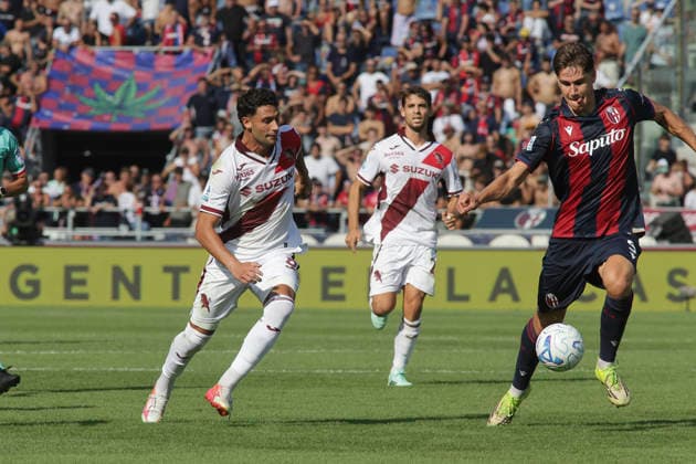 Bologna FC v Torino FC - Serie A 2026 27 Eivind Helland of Bologna FC competes for the ball with Rolando Mandragora of Torino FC during the Bologna BFC vs Torino FC match in the 5th round of Serie A Enilive 2026-27 at the Renato Dall Ara stadium in Bologna, Italy, on September 19, 2026. Bologna Italy  Copyright: xDavidexCasentinix originalFilename:casentini-bolognab260919_npiU1.jpg