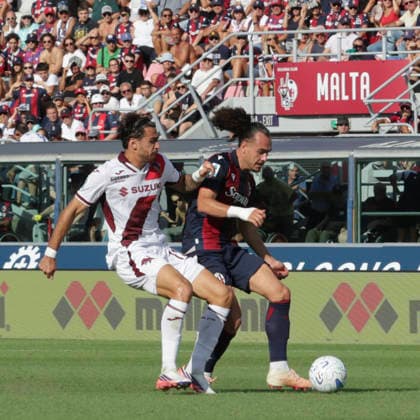Bologna FC v Torino FC - Serie A 2026 27 Arthur Theate of Bologna FC battles for the ball with Gaetano Oristanio of Torino FC during the Bologna BFC vs Torino FC match in the 5th round of Serie A Enilive 2026-27 at Renato Dall Ara stadium in Bologna, Italy, on September 19, 2026. Bologna Italy  Copyright: xDavidexCasentinix originalFilename:casentini-bolognab260919_npYur.jpg