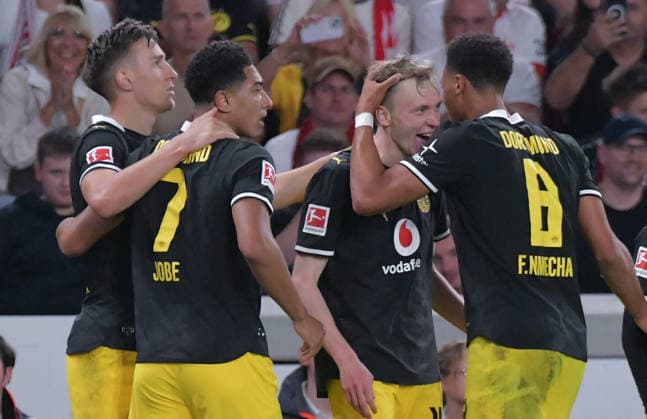 September 19, 2026, xblx, Soccer, Bundesliga 1, VfB Stuttgart vs. Borussia Dortmund, Maximilian Beier (Borussia Dortmund), Goal scored, Goal making the score 0–1, celebrating the goal, Goal celebration, Cheering, Cheer, Cheers, Nico Schlotterbeck, Borussia Dortmund; Jobe Bellingham, Borussia Dortmund; Maximilian Beier, Borussia Dortmund; Felix Nmecha, Borussia Dortmund; DFL and DFB regulations prohibit any use of photographs as image sequences and or quasi-video, Stuttgart