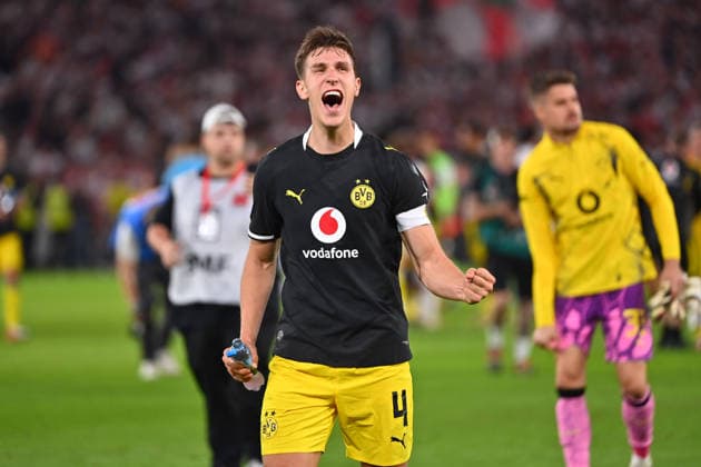 Maximilian BEIER Celebrating the Winning Goal, Borussia Dortmund: Celebration, Joy, Excitement, Action, Single Frame, Cropped Image, Half-Figure, Soccer, 1. Bundesliga, 2026–2027 Season, Matchday 4, Matchday 04, VfB Stuttgart vs. Borussia Dortmund 0–1 on September 19, 2026, MHP ARENA
