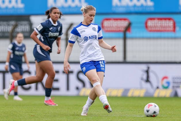 Lotte Masseling, SV Meppen, No. 11 with the ball, single frame, full body, action, game scene, DFB REGULATIONS PROHIBIT ANY USE OF PHOTOGRAPHS AS SEQUENCE IMAGES AND OR VIDEO-LIKE PHOTO SERIES DFB REGULATIONS PROHIBIT ANY USE OF PHOTOGRAPHS AS IMAGE SEQU, September 20, 2026, Meppen, Germany, Soccer, Women s Bundesliga 2, SV Meppen vs. SC Sand xobx