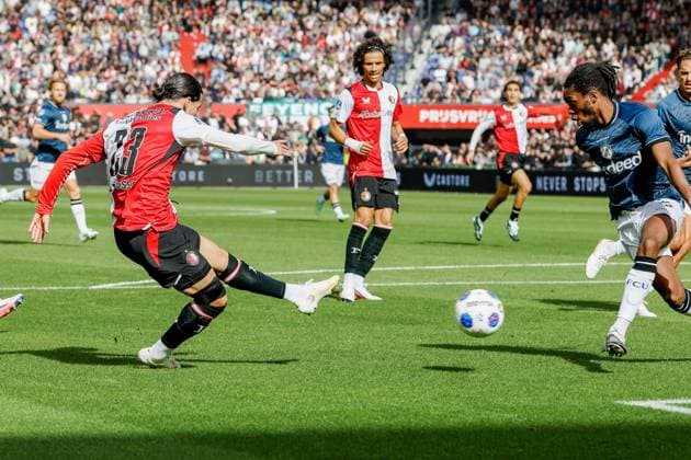 ROTTERDAM , 20-09-2026 , De Kuip , season 2026 2027 , Dutch , eredivisie , match between Feyenoord and FC Utrecht , picture shows, Feyenoord player Anis Hadj Moussa scores the 1-0 and celebrates Feyenoord - Utrecht  x207311086x Copyright: