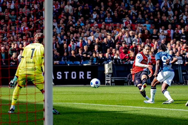 ROTTERDAM SC Feyenoord Rotterdam forward Anis Hadj Moussa scores to make it 1–0 during the Vriendenloterij Eredivisie match between Feyenoord and FC Utrecht at Stadion De Kuip on September 20, 2026, in Rotterdam, Netherlands. Photo by DeFodi Images