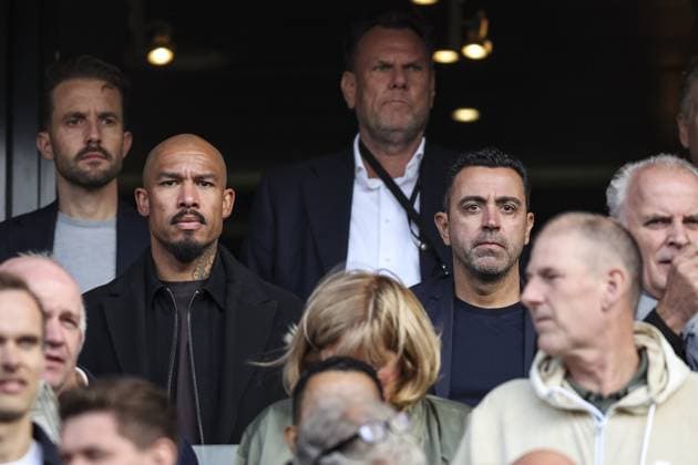 ROTTERDAM - (lr) KNVB Technical Director Nigel de Jong and National Coach Xavi Hernandes during the Dutch Eredivisie match between Feyenoord and FC Utrecht at Feyenoord Stadium De Kuip on September 20, 2026 in Rotterdam, the Netherlands. SONNY LENSEN ANP Eredivisie 2026 27 xVIxANPxSportx xxANPxIVx 569381058 originalFilename: 569381058.jpg
