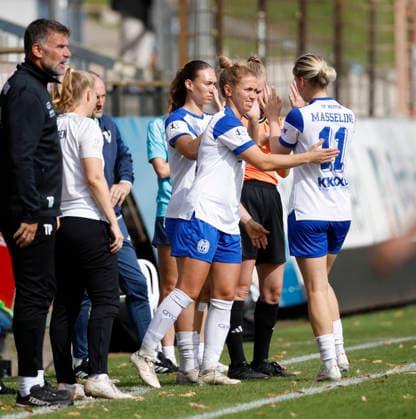 September 20, 2026, Hänsch Arena, Meppen, GER, Women s Soccer, 2. Bundesliga SV Meppen vs. SC Sand; Maren Haberäcker (SV Meppen 21) replaces Lotte Masseling (SV Meppen 11). DFL REGULATIONS PROHIBIT ANY USE OF PHOTOGRAPHS AS IMAGE SEQUENCES AND OR QUASI-VIDEO. Meppen, Lower Saxony, Hänsch Arena