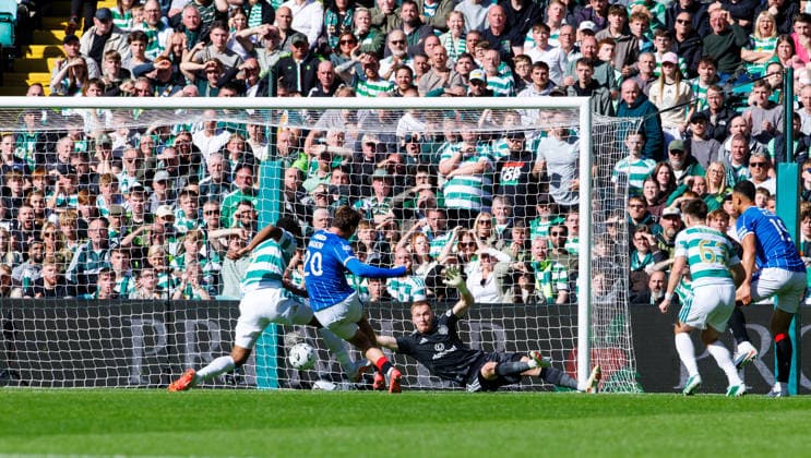 20.09.2026 Celtic v Rangers, SPFL Premiership : Ryan Naderi opens the scoring for Rangers 0-1  Copyright: xKennyxRamsayx NINTCHDBPICT001109855675