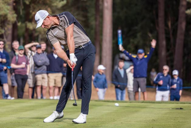 Golf - DP World Tour (European Tour) ˜Rolex Series™ - 2026 BMW PGA, Golf Herren Championship - Final Round - West Course, Wentworth Club - Sunday 20th September 2026 Niklas Norgaard (NOR) with his drive from the 8th tee COLORSPORT DANIEL BEARHAM  cspDB_BMWPGA_R4_200926_