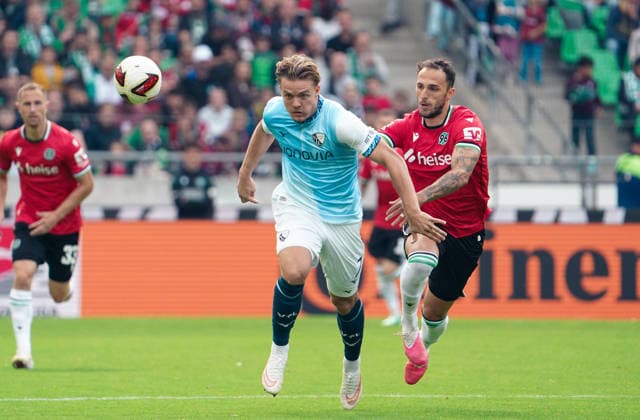 Germany Soccer 2. Bundesliga 2026–2027, Matchday 6: Hannover 96 vs. VfL Bochum at Heinz von Heiden Arena in Hannover—Christian Rasmussen (VfL Bochum) and Virgil Ghita (Hannover 96) battle for the ball, 7, 5 Copyright: xAymanxAlahmedx