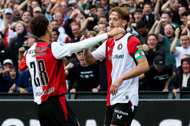 2026-09-20 Feyenoord v FC Utrecht - Dutch Eredivisie ROTTERDAM, NETHERLANDS - SEPTEMBER 20: Luciano Valente of Feyenoord, Oussama Targhalline of Feyenoord celebrates after scoring the fourth goal of the team during the Dutch Eredivisie match between Feyenoord and FC Utrecht at Stadion Feijenoord on September 20, 2026 in Rotterdam, Netherlands. Rotterdam Stadion Feijenoord Netherlands Content not available for redistribution in The Netherlands directly or indirectly through any third parties. Copyright: xHansxvanxderxValkx