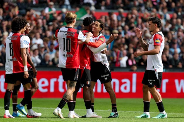 2026-09-20 Feyenoord v FC Utrecht - Dutch Eredivisie ROTTERDAM, NETHERLANDS - SEPTEMBER 20: Gjivai Zechiel of Feyenoord, Givairo Read of Feyenoord, Luciano Valente of Feyenoord, Gaoussou Diarra of Feyenoord, Oussama Targhalline of Feyenoord, Javi Lopez of Feyenoord celebrates after scoring the fifth goal of the team during the Dutch Eredivisie match between Feyenoord and FC Utrecht at Stadion Feijenoord on September 20, 2026 in Rotterdam, Netherlands. Rotterdam Stadion Feijenoord Netherlands Content not available for redistribution in The Netherlands directly or indirectly through any third parties. Copyright: xHansxvanxderxValkx