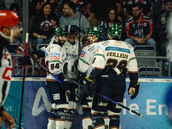 September 20, 2026, xwppx, Penny DEL Ice Hockey, Adler Mannheim vs. Eisbären Berlin; left: Celebrations after the Eisbären Berlin s 0–2 victory