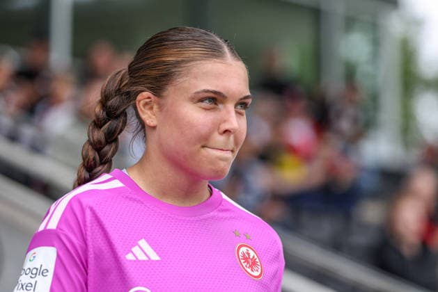GER, Frankfurt, Eintracht Frankfurt II vs. Hertha BSC Berlin, Women s Bundesliga 2, Soccer, DFB, 2026–2027 Season, Stadion am Brentanobad, Matchday 7 in Pictures: Sophia Winkler, Eintracht Frankfurt, celebrates her comeback after more than a year out with an injury. DFB and DFL regulations prohibit any use of photographs as image sequences and or quasi-video. September 20, 2026 Copyright: HMBxMedia HendrikxHamelau