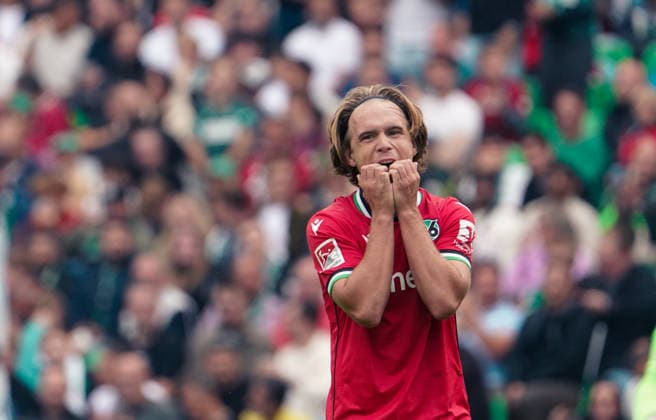 Germany Soccer 2. Bundesliga 2026–2027, Matchday 6: Hannover 96 vs. VfL Bochum at Heinz von Heiden Arena Stadium in Hannover; facial expressions, emotions—Lars Gindorf, Hannover 96, 25 Copyright: xAymanxAlahmedx