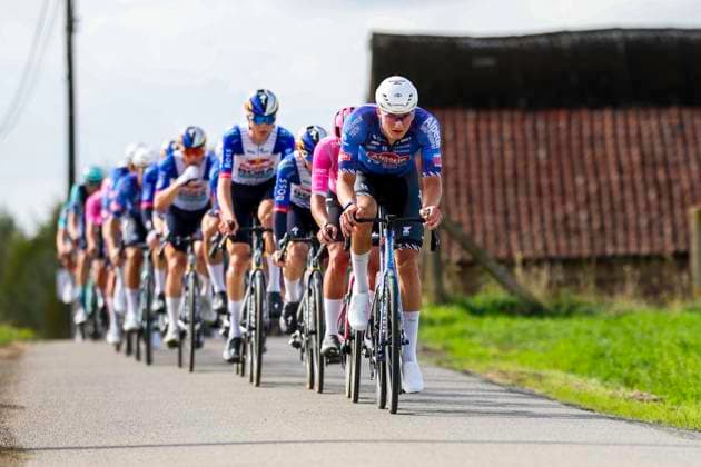 Gooikse Pijl 2026 Cycling Race GOOIK, BELGIUM - SEPTEMBER 20 : rider of team Alpecin-Premier Tech leading the peloton pictured during the 23th edition of the Gooikse Pijl one day cycling road race for Men Elite of 199 km with start in Roosdaal and finish in Gooik on September 20, 2026 in Gooik, Belgium, 20 09 2026 Gooik Belgium  Copyright: xXpix