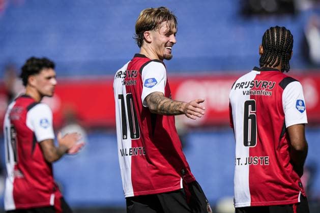 ROTTERDAM - (lr) Luciano Valente of Feyenoord, Jeremiah St. Juste of Feyenoord after the Dutch Eredivisie match between Feyenoord and FC Utrecht at Feyenoord stadium De Kuip on 20 September 2026 in Rotterdam, the Netherlands. TOBIAS KLEUVER ANP Eredivisie 2026 27 xVIxANPxSportx xxANPxIVx 569393388 originalFilename: 569393388.jpg