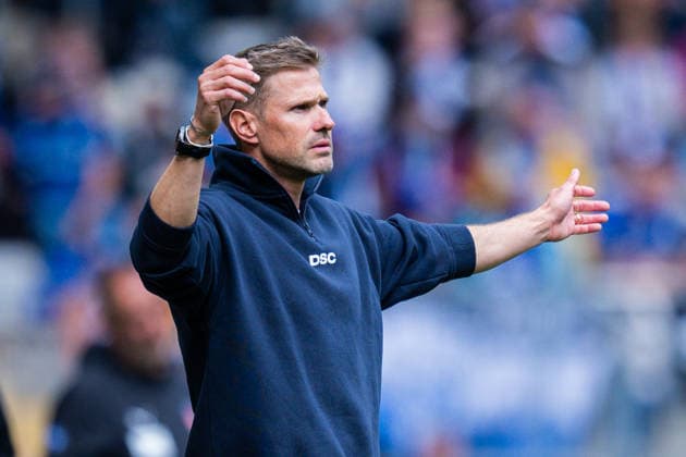 September 20, 2026 Soccer, 2026–2027, 2. Bundesliga, Matchday 6, DSC Arminia Bielefeld 1 FC Heidenheim Oliver Kirch, Bielefeld Coach DFL REGULATIONS PROHIBIT ANY USE OF PHOTOGRAPHS AS IMAGE SEQUENCES AND OR QUASI-VIDEO