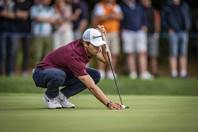 RECORD DATE NOT STATED 20th September 2026; Wentworth Golf Club, Virginia Water, Surrey, England; DP World Tour Golf, BMW PGA, Golf Herren Championship, Final Day; Angel Ayora (ESP) lines up his putt on the first green GodfreyxPitt