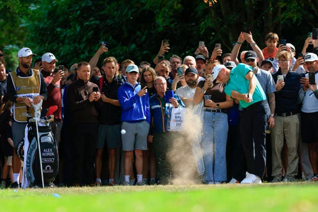 RECORD DATE NOT STATED 20th September 2026; Wentworth Golf Club, Virginia Water, Surrey, England; DP World Tour Golf, BMW PGA, Golf Herren Championship, Final Day; Jordan Smith with his approach from the light rough on the first hole ChrisxRoll