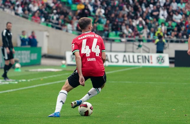 Germany Soccer 2. Bundesliga 2026–2027, Matchday 6: Hannover 96 vs. VfL Bochum at Heinz von Heiden Arena, Hannover; Emir Sahiti of Hannover 96, 44 Copyright: xAymanxAlahmedx
