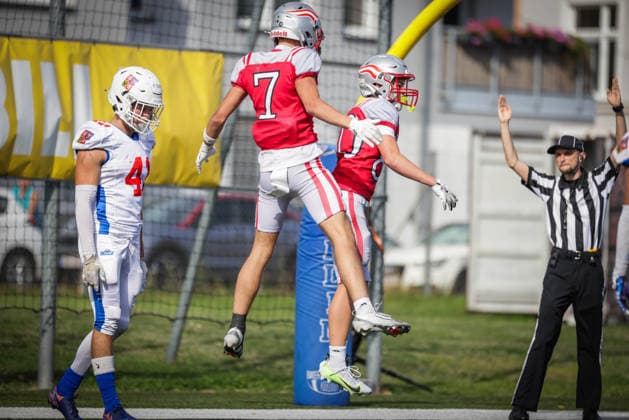 AMERICAN FOOTBALL - U19 European Championship, EM, Europameisterschaft VIENNA,AUSTRIA,20.SEP.26 - AMERICAN FOOTBALL - IFAF Men s U19 European Championships, Austria vs Czech Republic. Image shows the rejoicing of AUT.  GEPAxpictures xDavidxBitzan