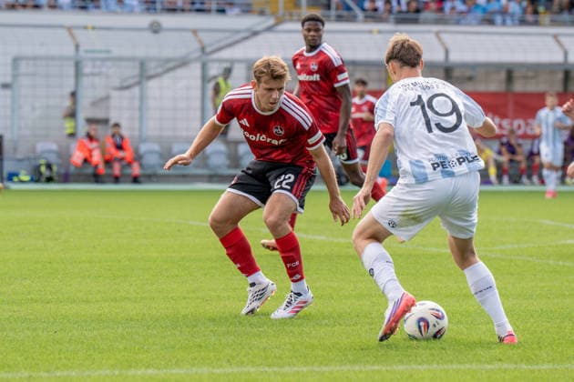 Men s Soccer, Bavarian Regional League, 2026–2027 Season, Matchday 10, September 20, 2026: TSV 1860 Munich vs. 1. FC Nuremberg II. Noel Kaiser of 1. FC Nuremberg II (L) in a tackle with Emre Erdogan of TSV 1860 Munich, Munich Stadium on Grünwalder Straße, Bavaria, Germany