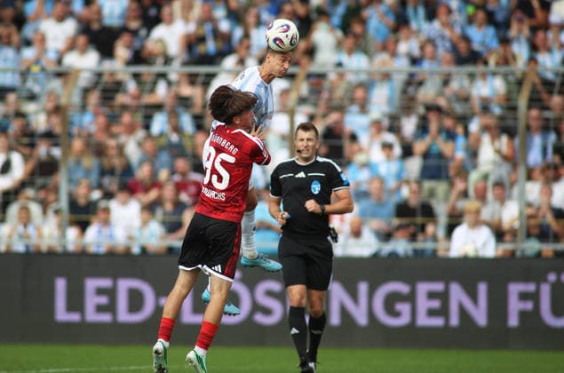 Soccer, Men s, Bavarian Regional League, 2026–2027 Season, TSV 1860 Munich vs. FC Nuremberg II, Grünwalder Stadium: Dennis Dressel of TSV 1860 Munich jumps for a header