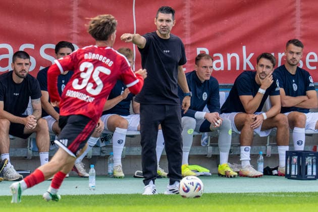 Men s Soccer, Bavarian Regional League, 2026–2027 Season, Matchday 10, September 20, 2026: TSV 1860 Munich 1, FC Nuremberg II. Alper Kayabunar, coach of TSV 1860 Munich gives instructions at the Munich stadium on Gruenwalder Strasse, Bavaria, Germany