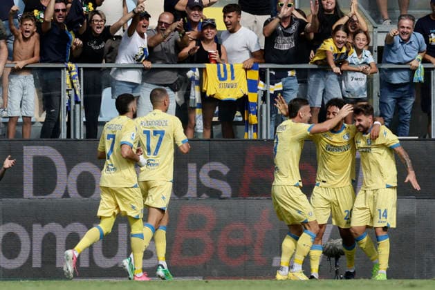 Serie a football match Frosinone Calcio vs Como Frosinone s Italian midfielder Giacomo Calo celebrates after scoring a goal of 1-0 during the Serie A football match between Frosinone Calcio vs Como at the Benito Stirpe stadium in Frosinone, Italy on September 20, 2026. _BPH0185 Copyright: xAntonioxBalascox