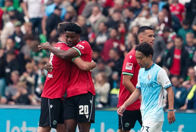 Germany Soccer 2. Bundesliga 2026–2027, Matchday 6: Hannover 96 vs. VfL Bochum at Heinz von Heiden Arena Stadium in Hannover; post-game handshake: Ime Okon (Hannover 96), 20; Marcel Hartel (Hannover 96), 10 Copyright: xAymanxAlahmedx