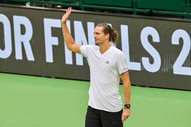 Alexander Zverev (GER) celebrates his victory, September 20, 2026 ¢ Tennis ¢ Davis Cup Qualifiers, 2nd Round ¢ Germany vs. Croatia, Heristo Arena, Halle Westfalen, North Rhine-Westphalia, Germany Copyright: xpepphotox xHorstxMauelshagenx pep00321, pep_20260920_hm