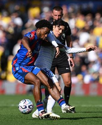 Quinten Timber of Crystal Palace and Ao Tanaka of Leeds United Leeds United v Crystal Palace, Premier League, Football, Elland Road, Leeds, UK - 20 Sep 2026Leeds Elland Road United Kingdom EDITORIAL USE ONLY No use with unauthorised audio, video, data, fixture lists, club league logos or live services. Online in-match use limited to 120 images, no video emulation. No use in betting, games or single club league player publications. Copyright: xGreigxCowie Shutterstockx 17159996ah