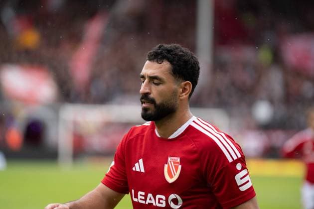 September 20, 2026: Energie Cottbus vs. FC St. Pauli, Matchday 6 of the 2. Bundesliga at the LEAG Energie Stadium; Tolcay Cigerci (Energie Cottbus), 10, with a downcast, dissatisfied look IMPORTANT NOTICE In accordance with the guidelines of the DFL and the DFB, it is prohibited to use or allow the use of photographs taken in the stadium and or during the game in the form of sequential images and or video-like photo series Copyright: xJamesxZabelx