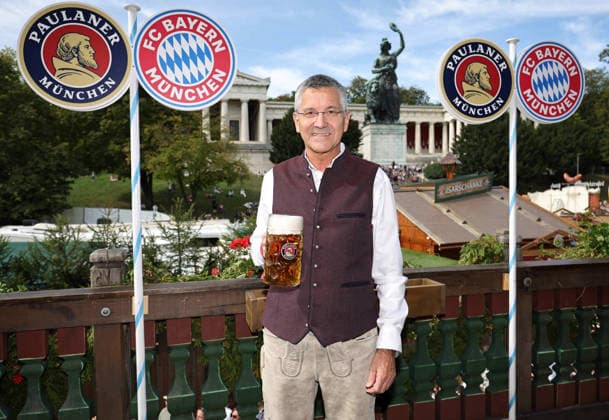 Herbert HAINER, FC President, FC Bayern Munich soccer club, traditional Oktoberfest visit to the Kaefer Schaenke on September 20, 2026, in Munich, Germany Â