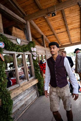 Nathaniel BROWN, soccer player for FC Bayern Munich, on his traditional Oktoberfest visit to the Kaefer Schaenke on September 20, 2026, in Munich, Germany Â