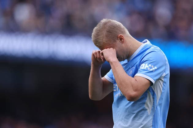 Manchester City gegen Sunderland, 20. September 2026, Premier League, Manchester City gegen Sunderland: Erling Haaland von Manchester City reibt sich die Augen. Foto: Simon Stacpoole, Offside, Manchester, Großbritannien  Copyright: xSimonxStacpoolexOffside