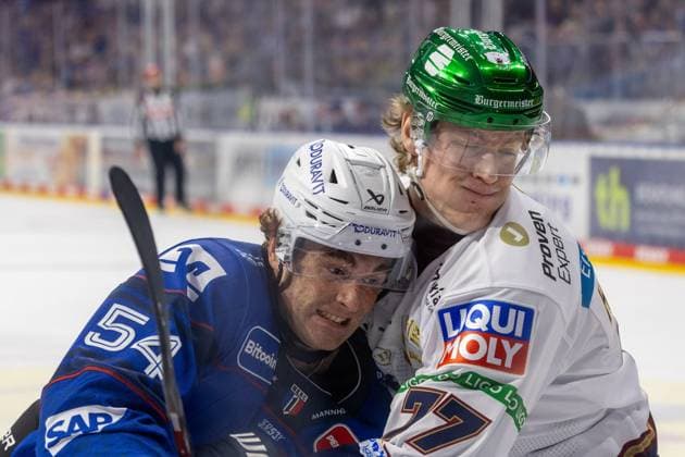 Gleich knallen sie in die Bande: Jeremie Poirier (54, Mannheim) und Eric Hördler (77, Berlin)
