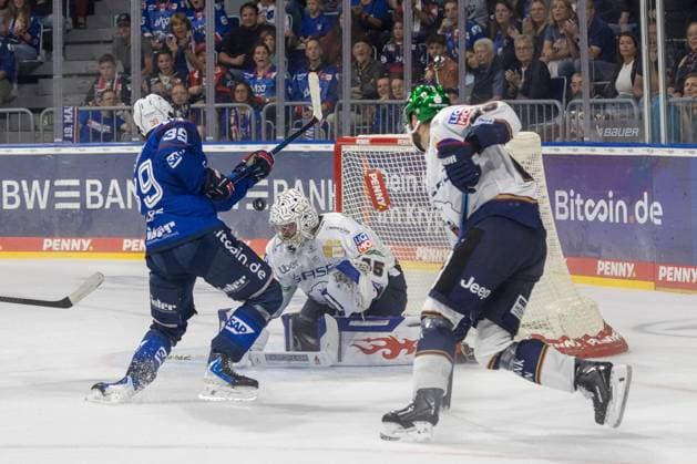 Max Calce (39, Mannheim) mit toller Torchance