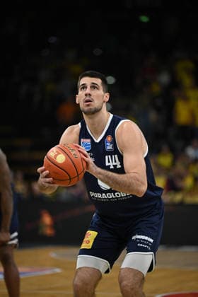 September 20, 2026, GER, Basketball, Bundesliga 1 Matchday, 2026–2027 Season, Oldenburg, EWE Arena, EWE Baskets Oldenburg vs. Syntainics MBC during a free throw by Jure PLANINIC, Syntainics MBC 44, Oldenburg, EWE Arena, Lower Saxony, Germany Copyright: xnordphotoxGmbHx xRojahnx