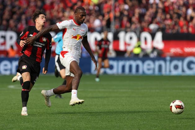 Afonso Moreira of Bayer 04 Leverkusen and Ezechiel Banzuzi of RB Leipzig battle for the ball during the Bundesliga match between Bayer 04 Leverkusen and RB Leipzig at BayArena on September 20, 2026, in Leverkusen, Germany. Photo by Oliver Kaelke, DeFodi Images. Afonso Moreira of Bayer 04 Leverkusen and Ezechiel Banzuzi of RB Leipzig battle for the ball during the Bundesliga match between Bayer 04 Leverkusen and RB Leipzig at BayArena on September 20, 2026 in Leverkusen, Germany. Photo by Oliver Kaelke, DeFodi Images. DFB and DFL regulations prohibit any use of photographs as image sequences and or quasi-video. Photo by Oliver Kaelke, DeFodi Images.