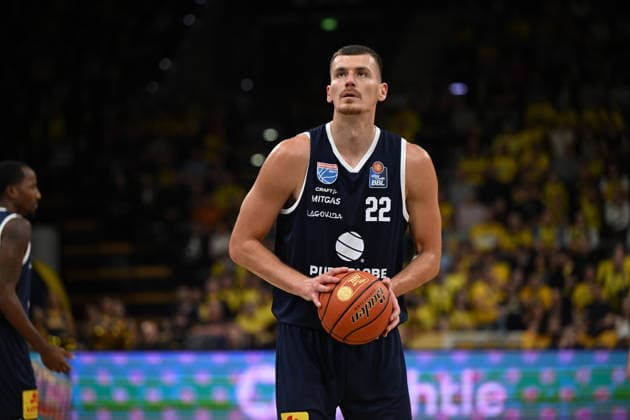 September 20, 2026, GER, Basketball, Bundesliga 1 Matchday, 2026–2027 Season, Oldenburg, EWE Arena, EWE Baskets Oldenburg vs. Syntainics MBC during Boris SIMANIC’s free throw; Syntainics MBC 22, Oldenburg, EWE Arena, Lower Saxony, Germany Copyright: xnordphotoxGmbHx xRojahnx
