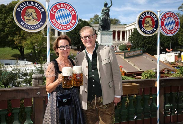 CEO Jan Christian Dreesen, his wife Elke, and FC Bayern Munich soccer team on their traditional visit to the Munich Oktoberfest, Wiesn, Volksfest, September 20, 2026. PHOTO: FC Bayern via Mladen Lackovic