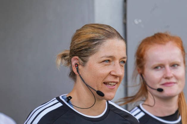 Google Pixel Women s Bundesliga: SC Freiburg vs. Bayer 04 Leverkusen, September 20, 2026; Karoline Wacker, referee; Google Pixel Women s Bundesliga: SC Freiburg vs. Bayer 04 Leverkusen, Dreisamstadion, September 20, 2026 DFB and DFL regulations prohibit any use of photographs as image sequences and or quasi-video. Copyright: xBEAUTIFULxSPORTS Boscox