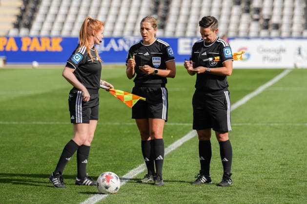 Google Pixel Women s Bundesliga: SC Freiburg vs. Bayer 04 Leverkusen, September 20, 2026—Silke Fritz (assistant referee), Karoline Wacker (referee), and Jana Hegwein (assistant referee). Google Pixel Women s Bundesliga: SC Freiburg vs. Bayer 04 Leverkusen, Dreisamstadion, September 20, 2026. DFB and DFL regulations prohibit any use of photographs as image sequences and or quasi-video. Copyright: xBEAUTIFULxSPORTS Boscox