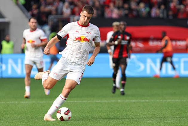 Maxime Esteve of RB Leipzig in action, on the ball, making a solo run during the Bundesliga match between Bayer 04 Leverkusen and RB Leipzig, BayArena on September 20, 2026, in Leverkusen, Germany. Photo by Oliver Kaelke, DeFodi Images. Maxime Esteve of RB Leipzig controls the ball during the Bundesliga match between Bayer 04 Leverkusen and RB Leipzig at BayArena on September 20, 2026 in Leverkusen, Germany. Photo by Oliver Kaelke, DeFodi Images. DFB and DFL regulations prohibit any use of photographs as image sequences and or quasi-video. Photo by Oliver Kaelke, DeFodi Images.